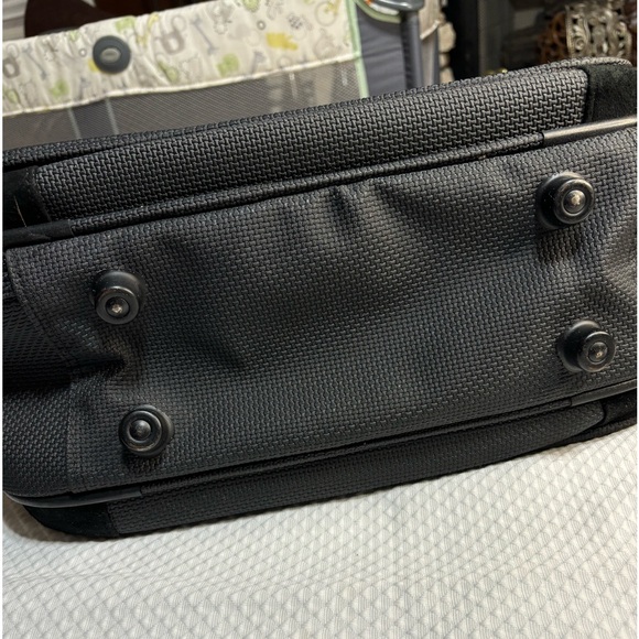 Yves Saint Laurent travel bag - Picture 8 of 16